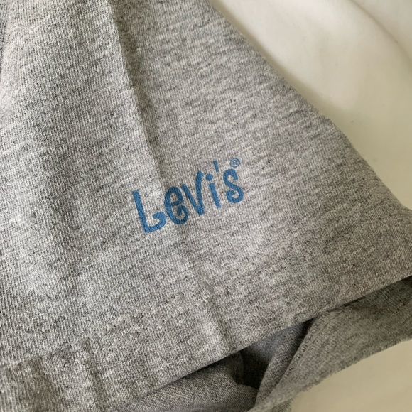 Levi’s T-Shirt - Picture 4 of 5